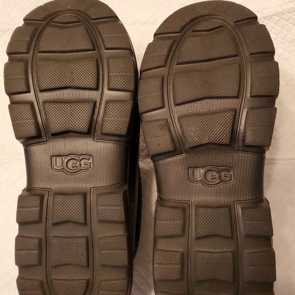 Women's UGG Rubber Clogs.  Size 9 NWOT. Black - Picture 5 of 8